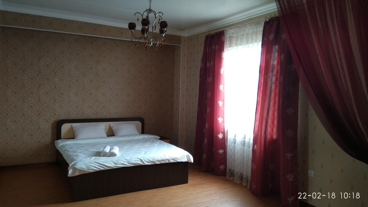 Hotel Leyla Almati Kültér fotó