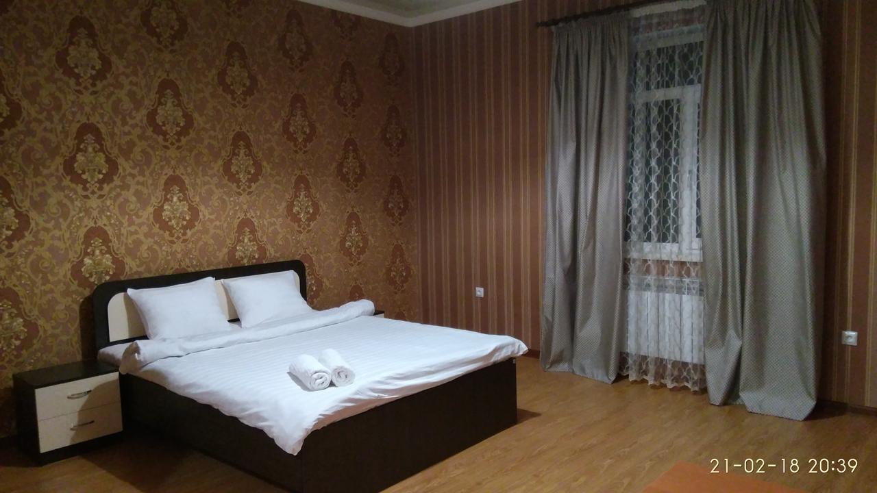 Hotel Leyla Almati Kültér fotó